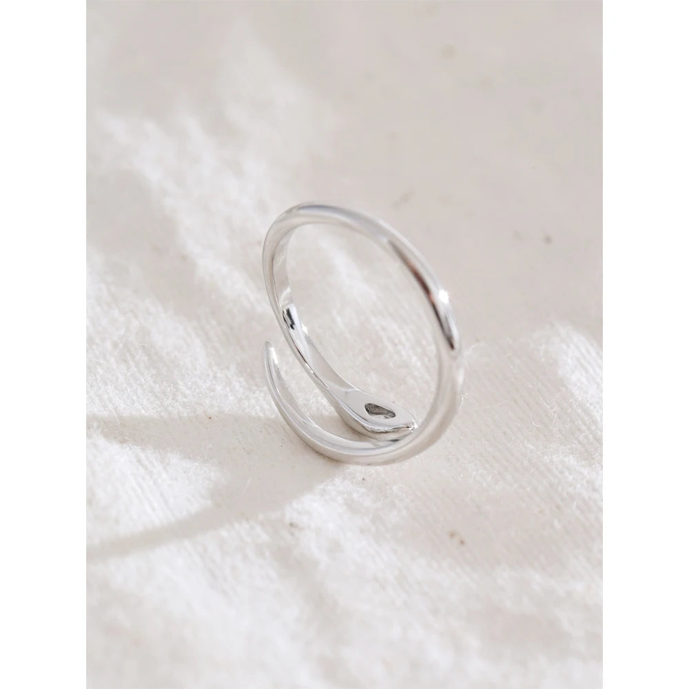 Swirl Crystal Ring