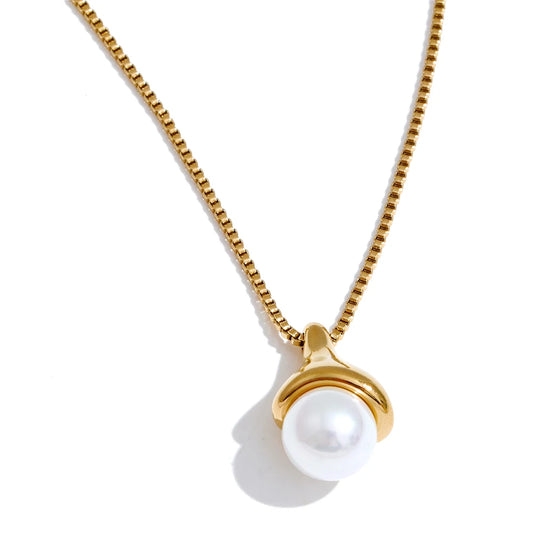 Pearl Drop Necklace