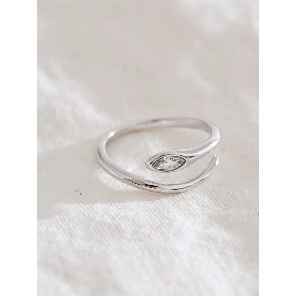 Swirl Crystal Ring