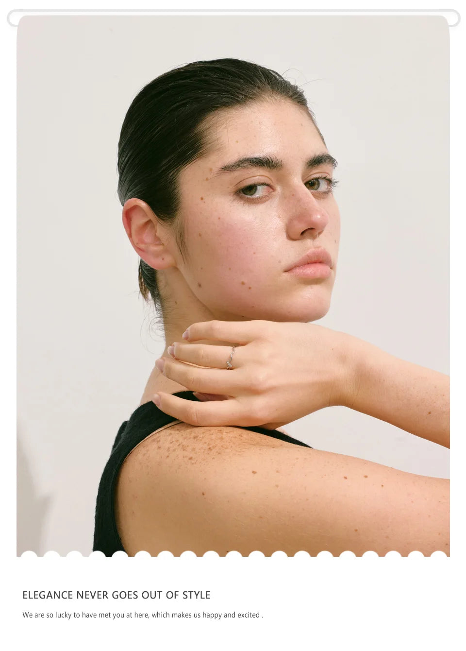 Minimal Silver Wave Ring